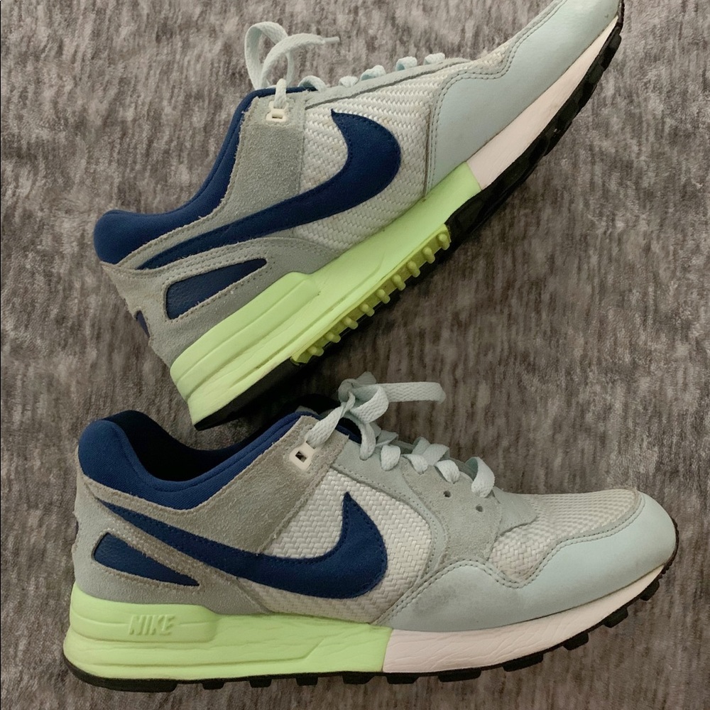 Nike Air Zoom Pegasus pale blue, green & navy